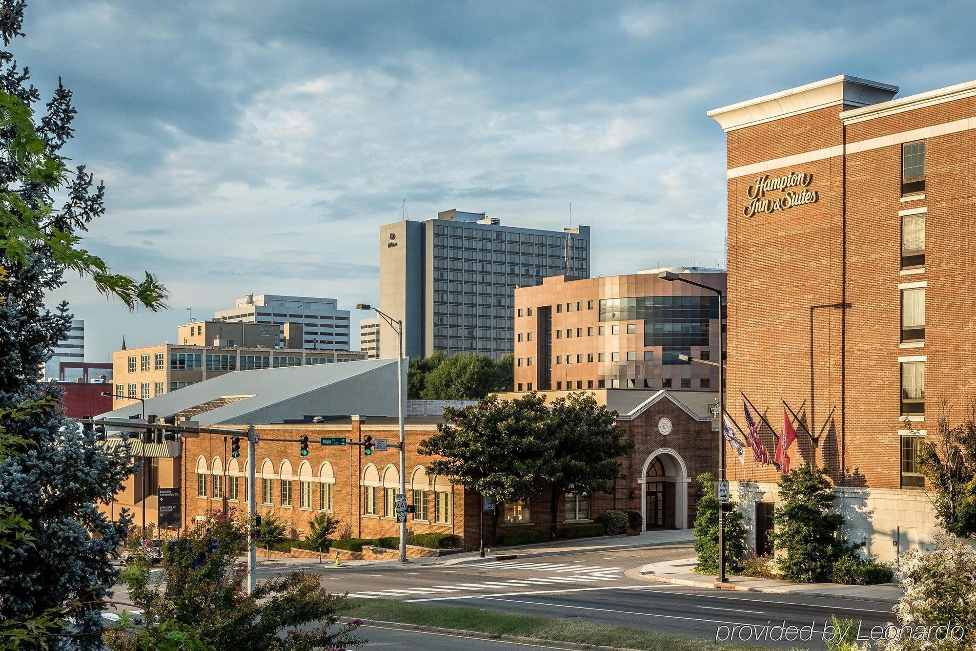 Hampton Inn & Suites Knoxville-Downtown Exterior foto